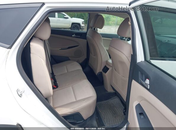 KM8J3CAL0JU777984 2018 HYUNDAI TUCSON White VIN sticker view