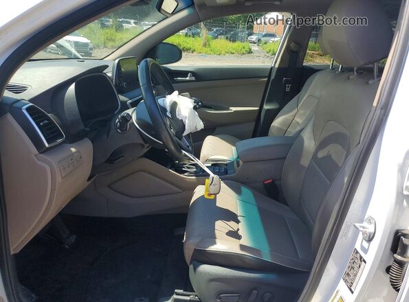 KM8J3CAL1LU144817 2020 HYUNDAI TUCSON White Вид салону спереду
