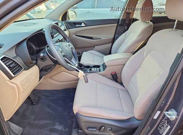 KM8J3CAL1MU389618 2021 HYUNDAI TUCSON Gray Front interior view