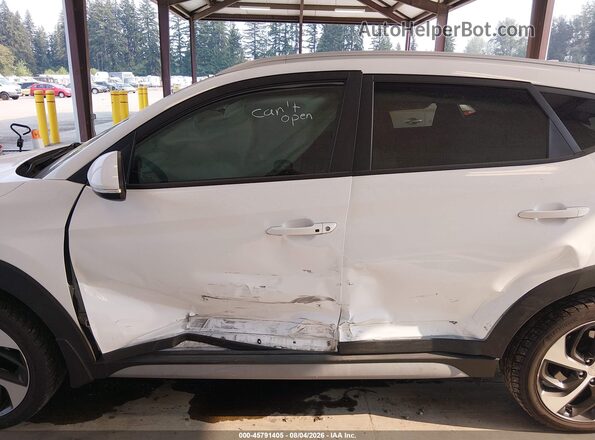 KM8J3CAL5JU691652 2018 HYUNDAI TUCSON White Widok z przodu