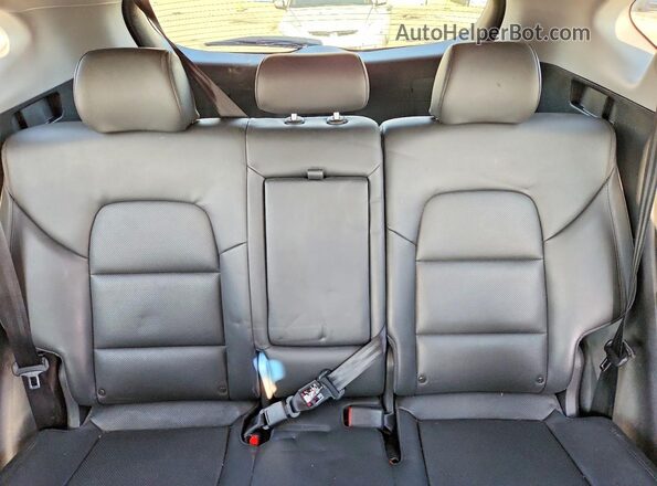KM8J3CAL6MU377772 2021 HYUNDAI TUCSON Silver Widok tylnych siedzeń