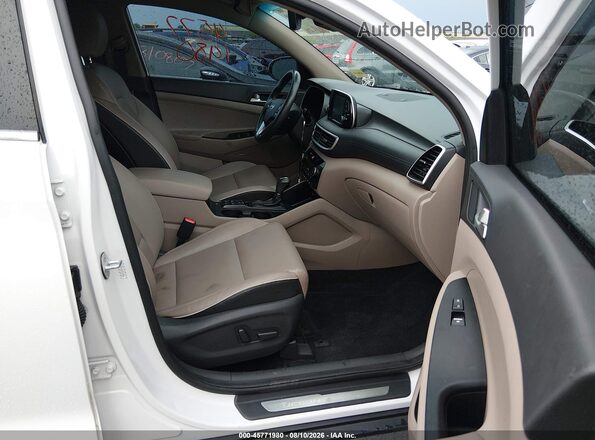 KM8J3CALXKU917024 2019 HYUNDAI TUCSON Белый Вид салона спереди