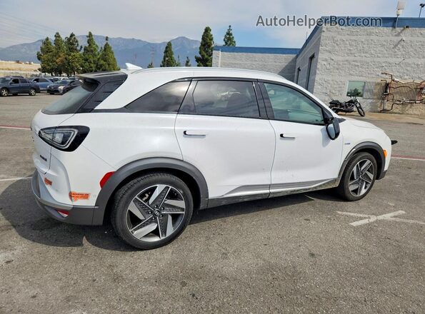 KM8J84A68LU005902 2020 HYUNDAI NEXO White Front view