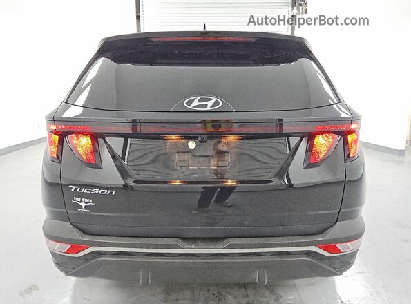 KM8JB3DEXRU329182 2024 HYUNDAI TUCSON Black Հետևի տեսք