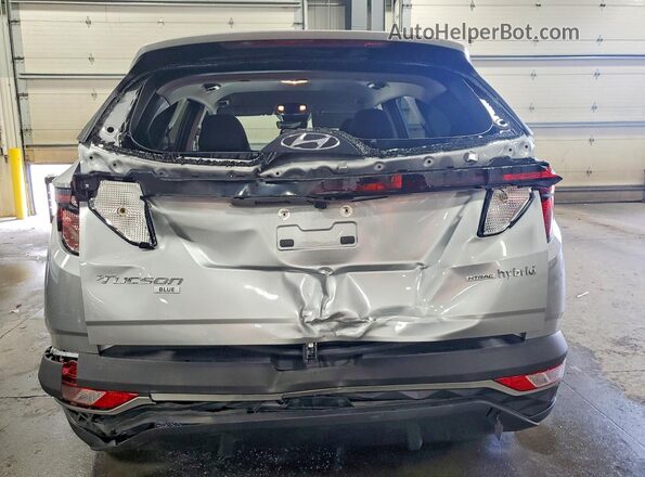KM8JBCD10RU201773 2024 HYUNDAI TUCSON Silver Rear view