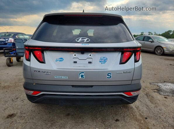 KM8JBCD11RU217979 2024 HYUNDAI TUCSON Silver Rear view