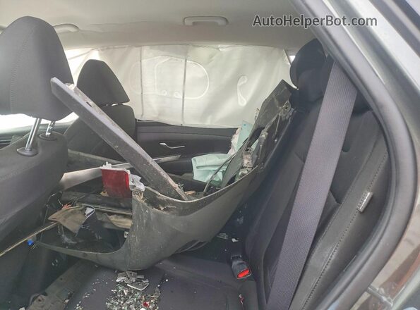 KM8JBCD1XRU196176 2024 HYUNDAI TUCSON Green უკანა სალონის ხედი
