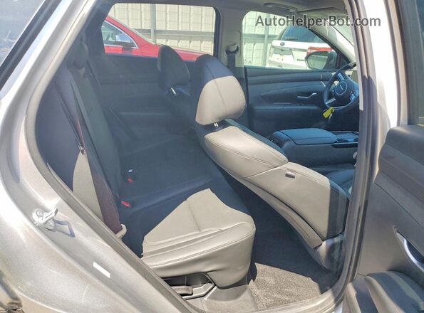 KM8JCDD11SU349262 2025 HYUNDAI TUCSON Silver Вид задньої частини салону