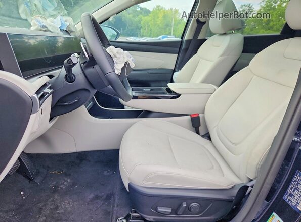 KM8JCDD15SU379302 2025 HYUNDAI TUCSON Синий Вид салона спереди