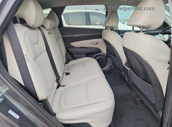 KM8JECD10RU200727 2024 HYUNDAI TUCSON Gray Widok tylnych siedzeń
