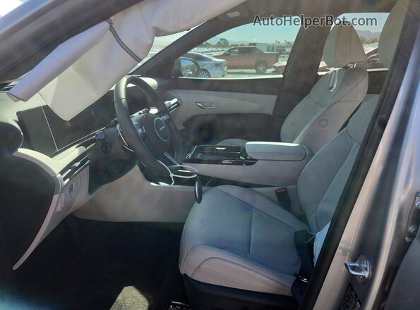 KM8JEDD17TU478053 2026 HYUNDAI TUCSON Silver Front interior view