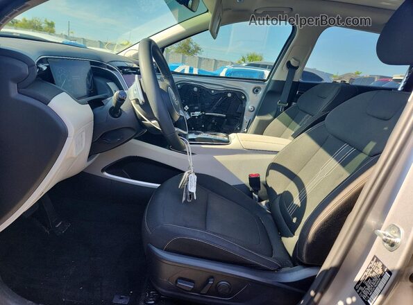 KM8JFCA17NU048635 2022 HYUNDAI TUCSON Серебряный Вид салона спереди