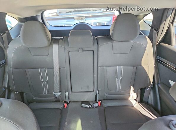 KM8JFCA17NU048635 2022 HYUNDAI TUCSON Серебряный Вид задних сидений