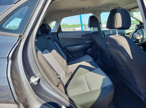 KM8K12AA0JU176545 2018 HYUNDAI KONA Gray Widok tylnych siedzeń