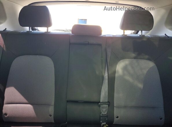 KM8K12AA2LU481905 2020 HYUNDAI KONA White Rear seats view