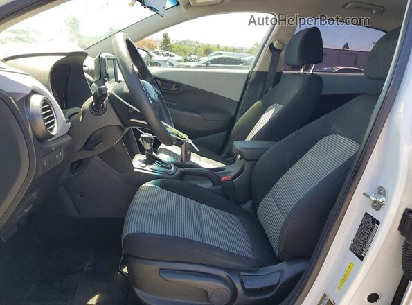 KM8K12AA2LU481905 2020 HYUNDAI KONA White Front interior view
