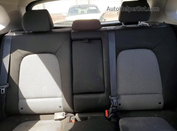 KM8K12AA9MU604052 2021 HYUNDAI KONA Красный Вид задних сидений