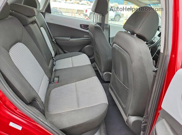 KM8K12AA9MU662291 2021 HYUNDAI KONA Red Widok wnętrza z tyłu