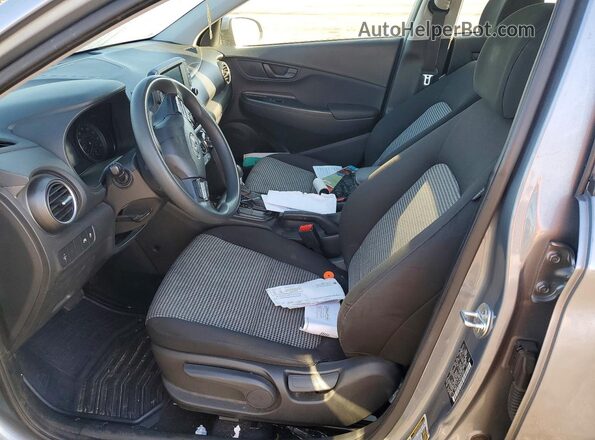 KM8K1CAA2MU645385 2021 HYUNDAI KONA Gray Vista interior delantera