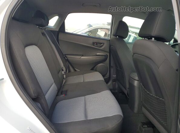 KM8K22AA1LU529276 2020 HYUNDAI KONA White Rear seats view