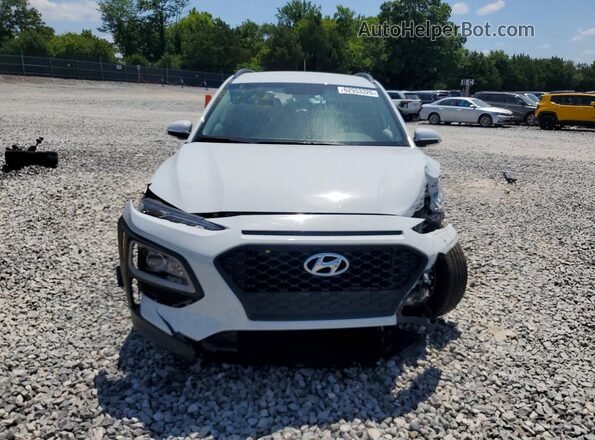 KM8K22AA2JU181968 2018 HYUNDAI KONA White Դիմացի տեսք