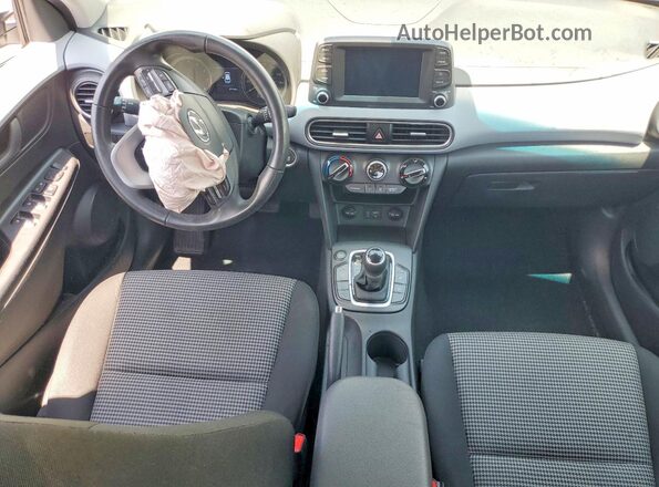 KM8K22AA2JU181968 2018 HYUNDAI KONA White Առջևի վահանակի տեսք