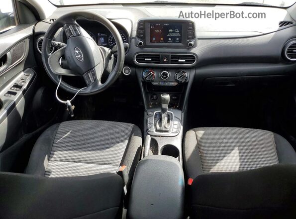 KM8K22AA4LU542684 2020 HYUNDAI KONA White წინა პანელის ხედი