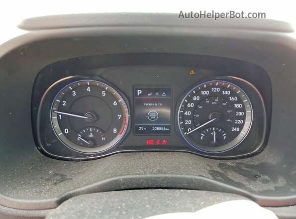 KM8K22AA4LU542684 2020 HYUNDAI KONA White ხელსაწყოთა პანელის ხედი