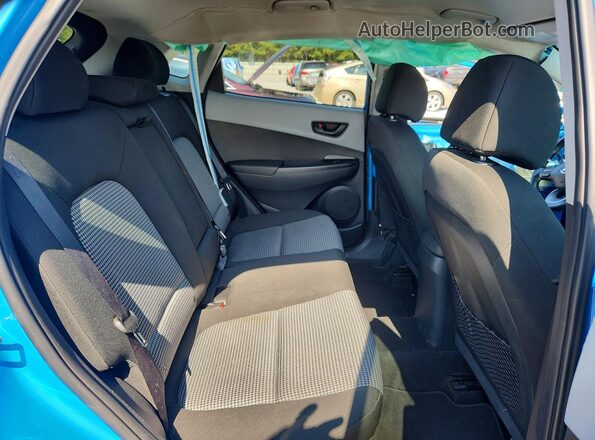 KM8K22AA6LU504258 2020 HYUNDAI KONA Blue Вид задніх сидінь