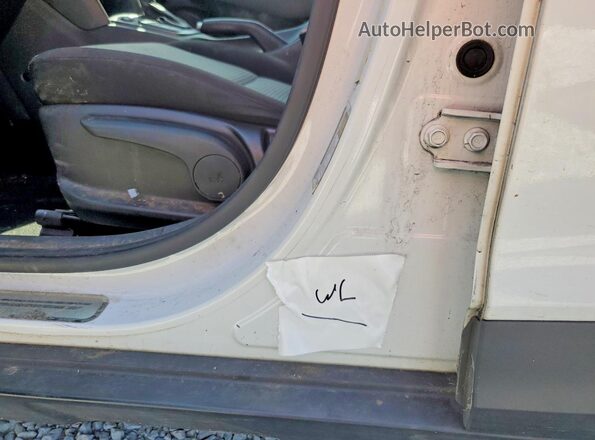 KM8K22AA6MU613725 2021 HYUNDAI KONA White VIN կոդի պիտակի տեսք