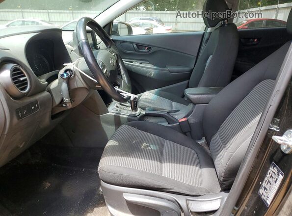 KM8K22AA8MU598953 2021 HYUNDAI KONA Black Front interior view
