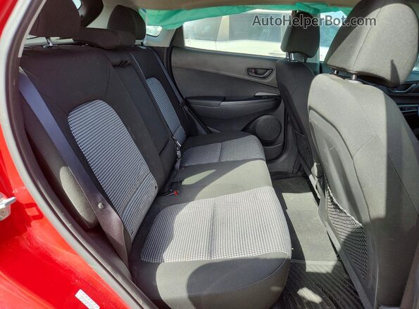 KM8K22AA8MU670315 2021 HYUNDAI KONA Red Rear seats view