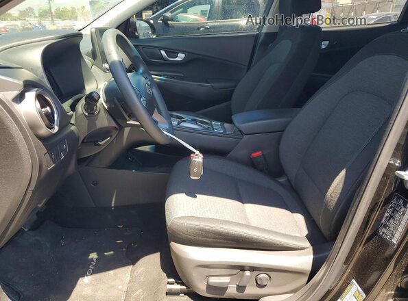 KM8K23AG0PU166288 2023 HYUNDAI KONA Черный Вид салона спереди