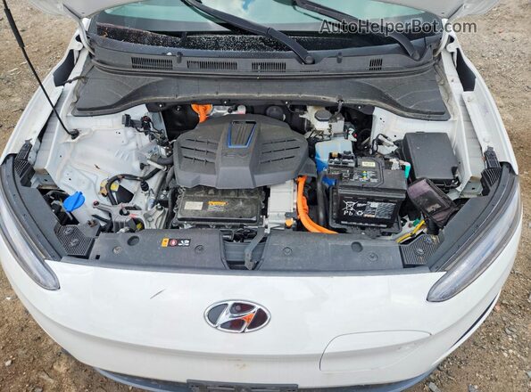 KM8K23AG3PU190892 2023 HYUNDAI KONA White Widok komory silnika