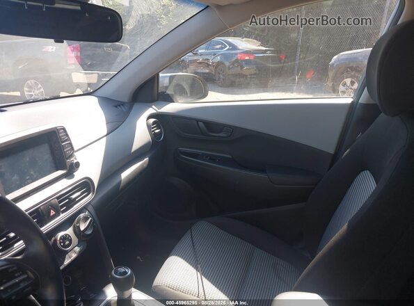 KM8K2CAA0LU567071 2020 HYUNDAI KONA Silver Սալոնի դիմացի տեսք
