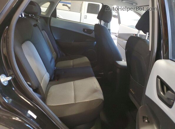 KM8K2CAA1MU657444 2021 HYUNDAI KONA Black Vista interior trasera