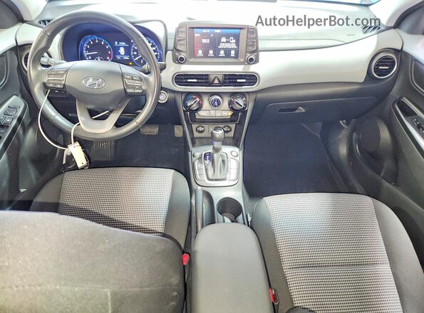 KM8K2CAA2MU599568 2021 HYUNDAI KONA Blue Vista del salpicadero