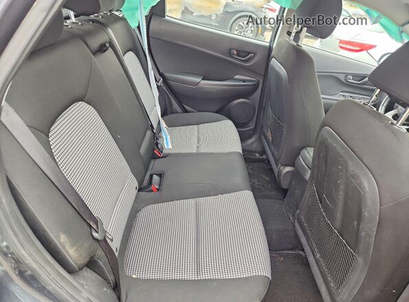 KM8K2CAA3MU730202 2021 HYUNDAI KONA Gray Vista de los asientos traseros