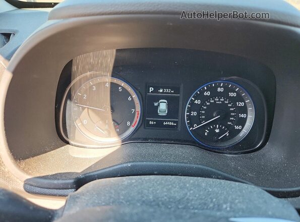 KM8K2CAA6JU097688 2018 HYUNDAI KONA Gray ხელსაწყოთა პანელის ხედი