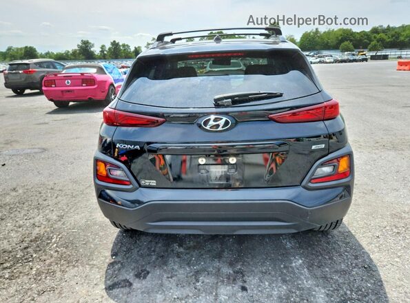 KM8K2CAA6LU440647 2020 HYUNDAI KONA Black Widok z tyłu