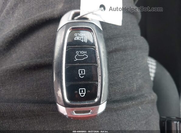 KM8K2CAA8LU580733 2020 HYUNDAI KONA Черный Вид панели приборов