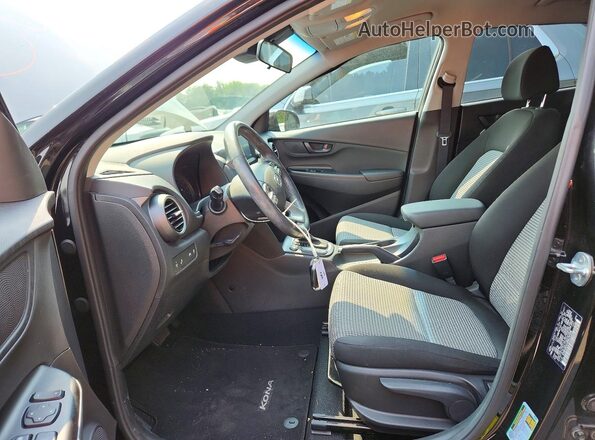 KM8K2CAA9MU747215 2021 HYUNDAI KONA Black Widok wnętrza z przodu