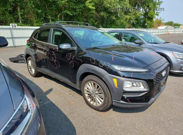 KM8K2CAA9MU747215 2021 HYUNDAI KONA Black Przód prawy