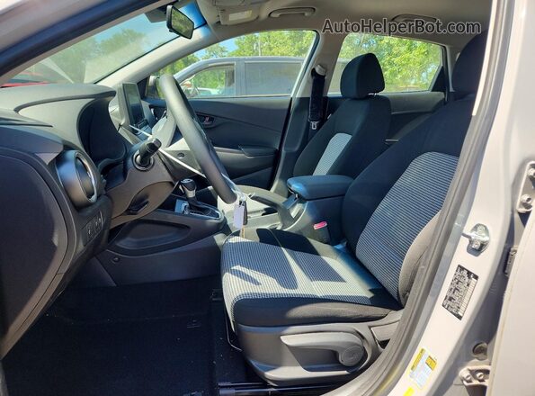 KM8K2CABXNU904728 2022 HYUNDAI KONA Серый Вид салона спереди