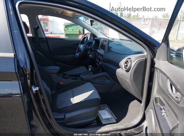 KM8K2CABXPU039262 2023 HYUNDAI KONA Черный Вид салона спереди
