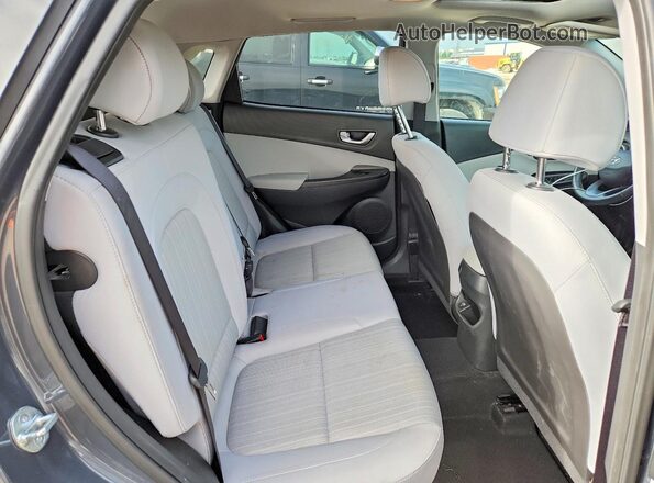 KM8K32AB4PU002375 2023 HYUNDAI KONA Gray Вид задньої частини салону