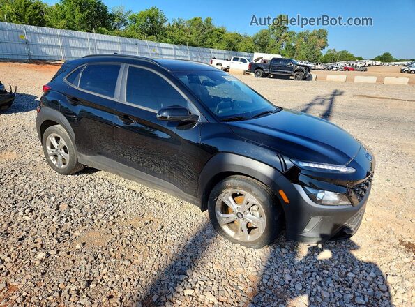 KM8K32AB7PU056687 2023 HYUNDAI KONA Черный Передняя правая четверть