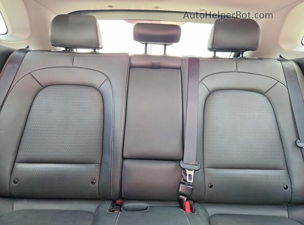 KM8K33A55JU078629 2018 HYUNDAI KONA Red Rear seats view
