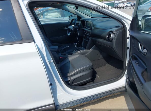 KM8K33A56LU490710 2020 HYUNDAI KONA White წინა სალონის ხედი