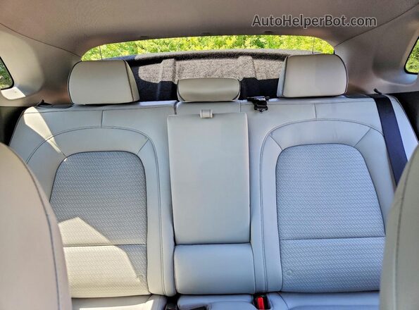 KM8K33AG0MU128701 2021 HYUNDAI KONA White უკანა სავარძლების ხედი